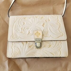 Cream Leather Embossed Patricia Nash Purse 9"x7"x2.5"